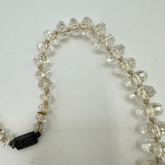 Antique Art Deco rock crystal graduated beaded 17.5” necklace sterling clasp - Picture 6 of 8